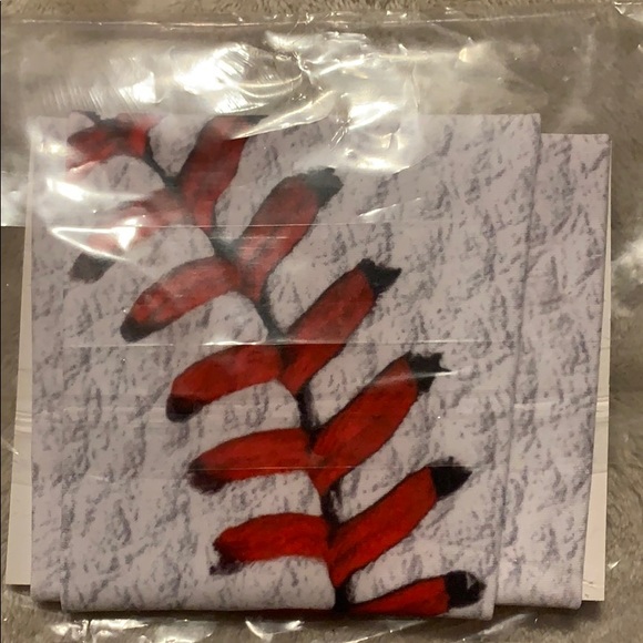 Arm sleeves all new never worn - Picture 4 of 5